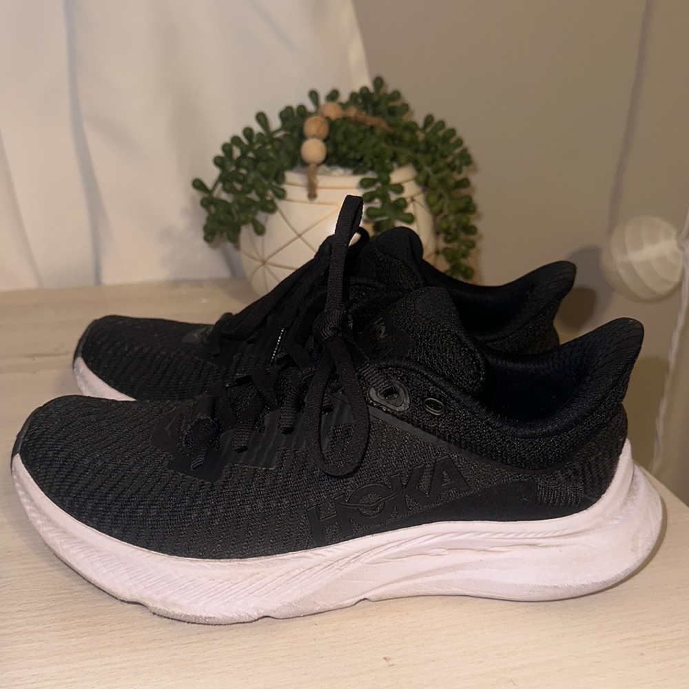 Women Hoka Solimar size 5